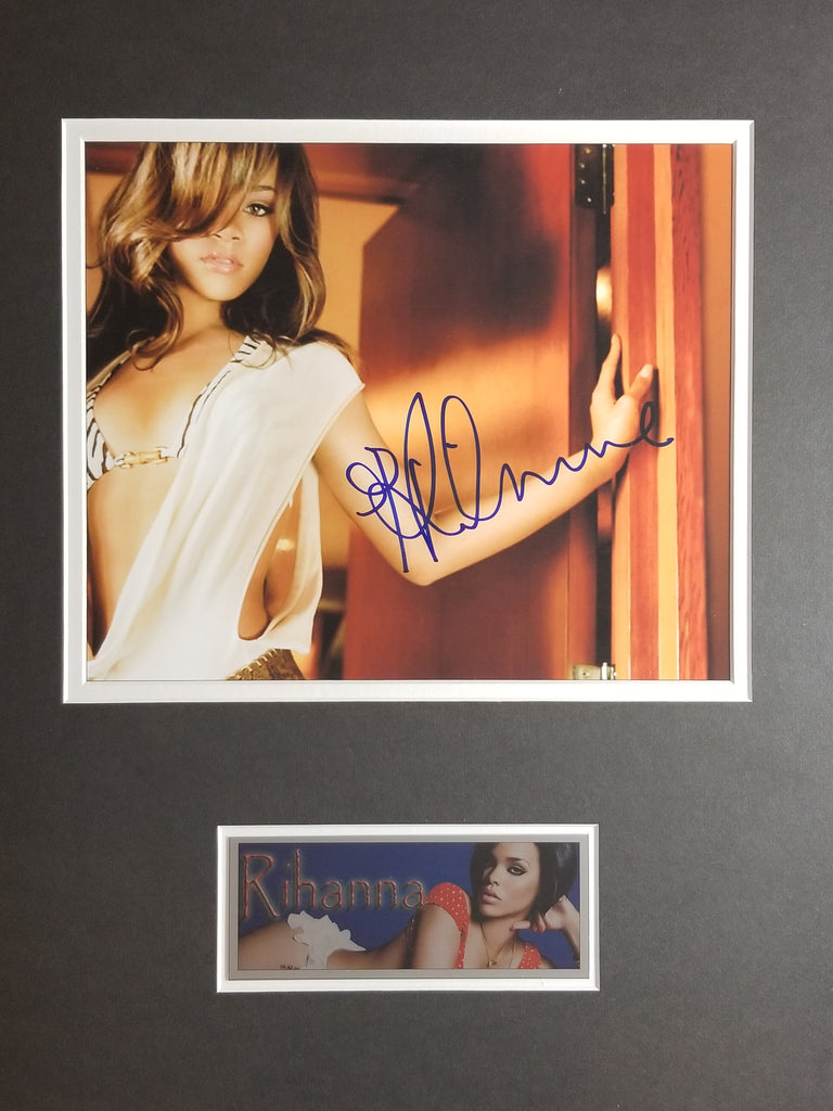 Signed photo of Rihanna