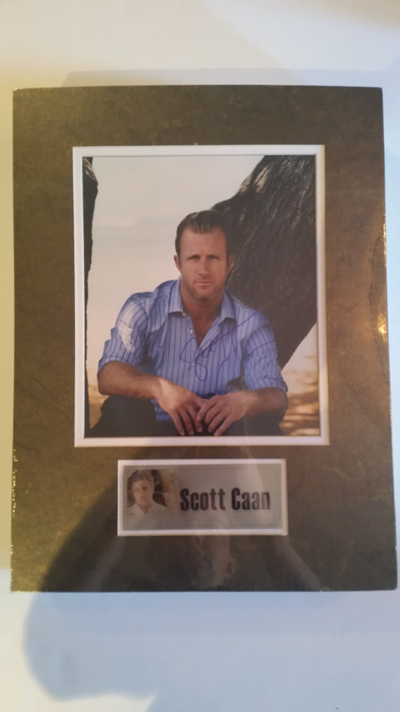 Signed photo of Scott Caan