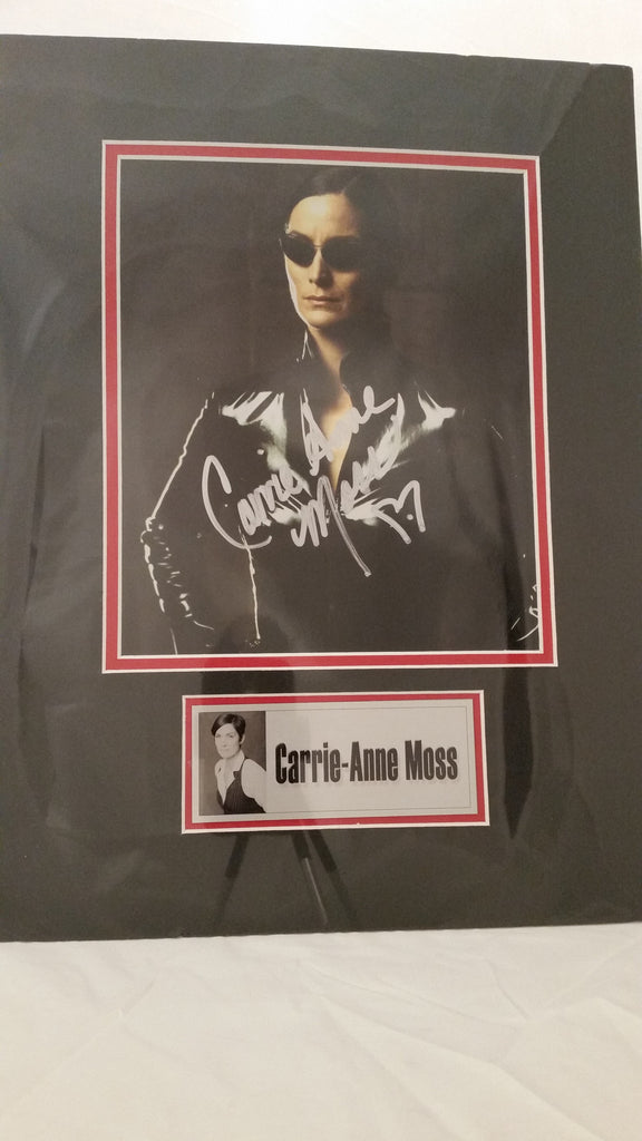 Signed photo of Carrie-Anne Moss
