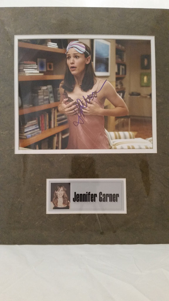 Signed photo of Jennifer Garner