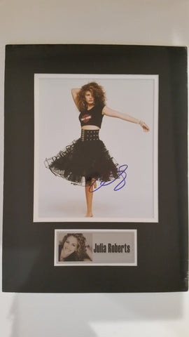 Signed photo of Julia Roberts