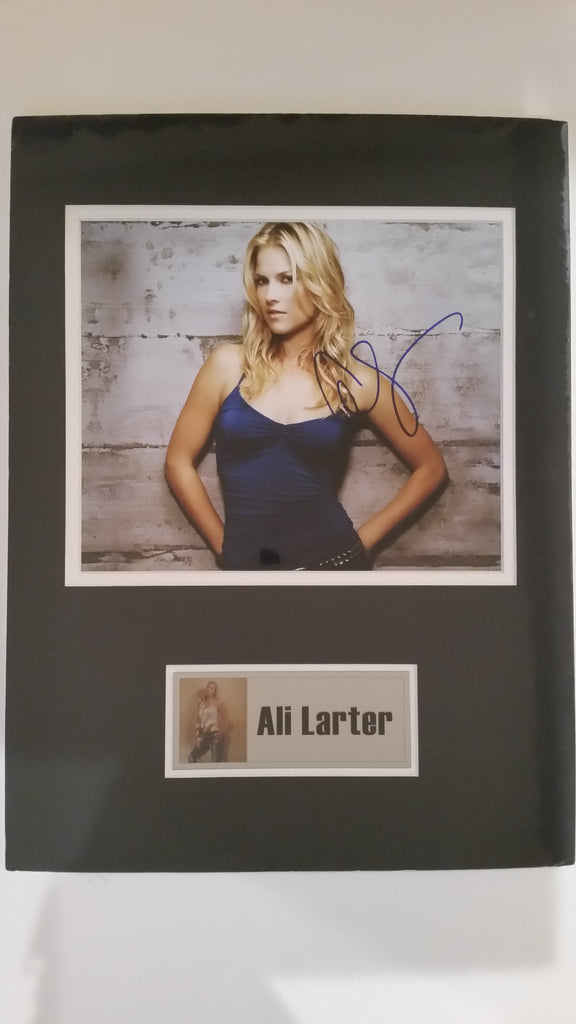 Signed photo of Ali Larter