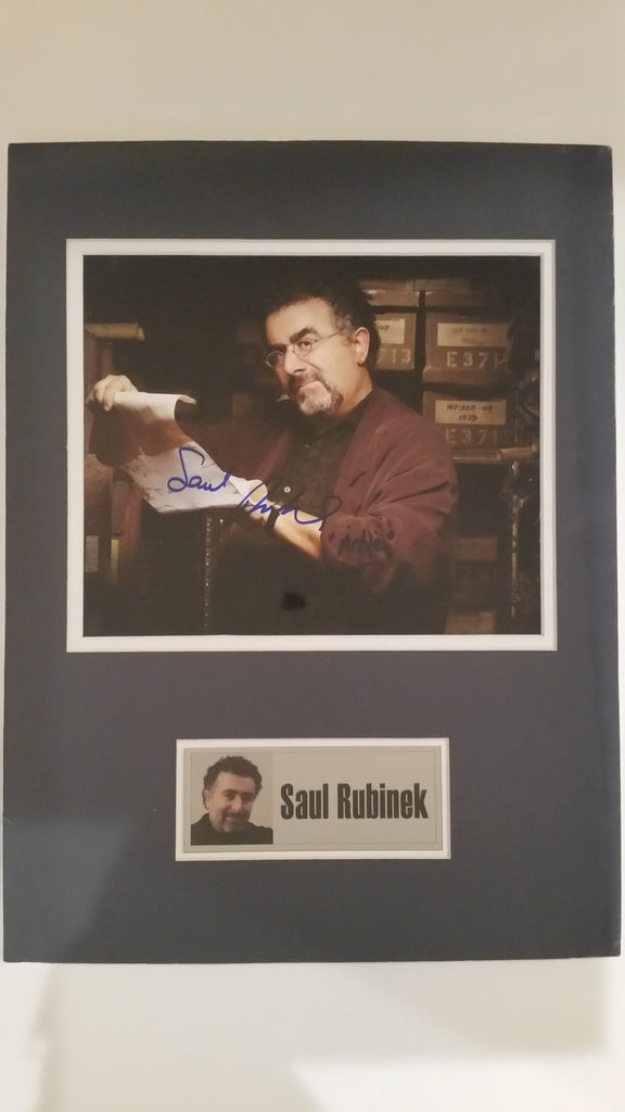 Signed photo of Saul Rubinek