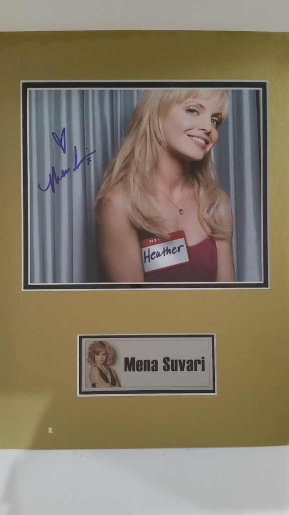 Signed photo of Mena Suvari
