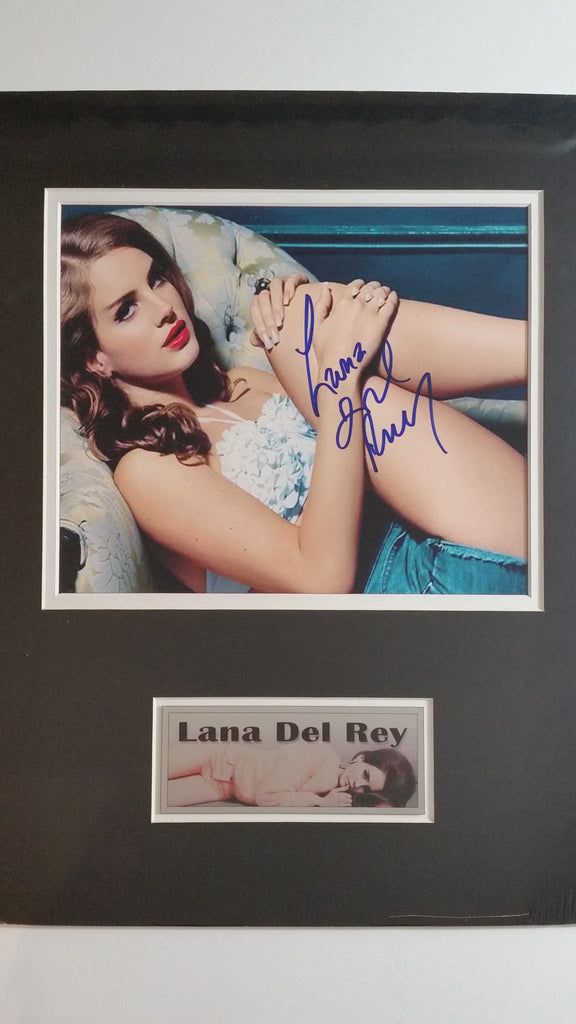 Signed photo of Lana Del Rey