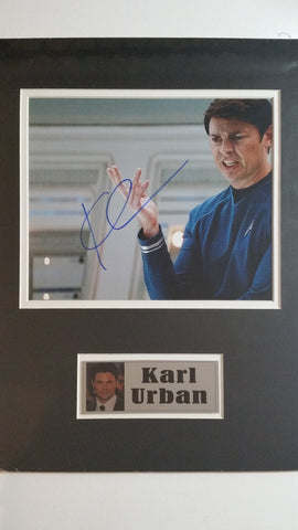 Signed photo of Karl Urban