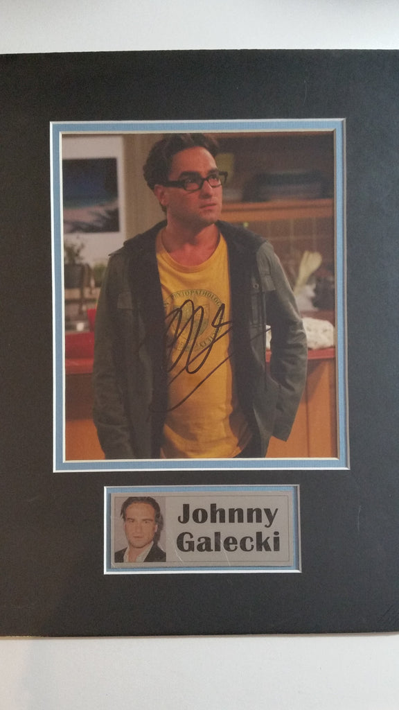 Signed photo of Johnny Galecki