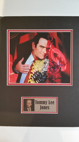 Signed photo of Tommy Lee Jones