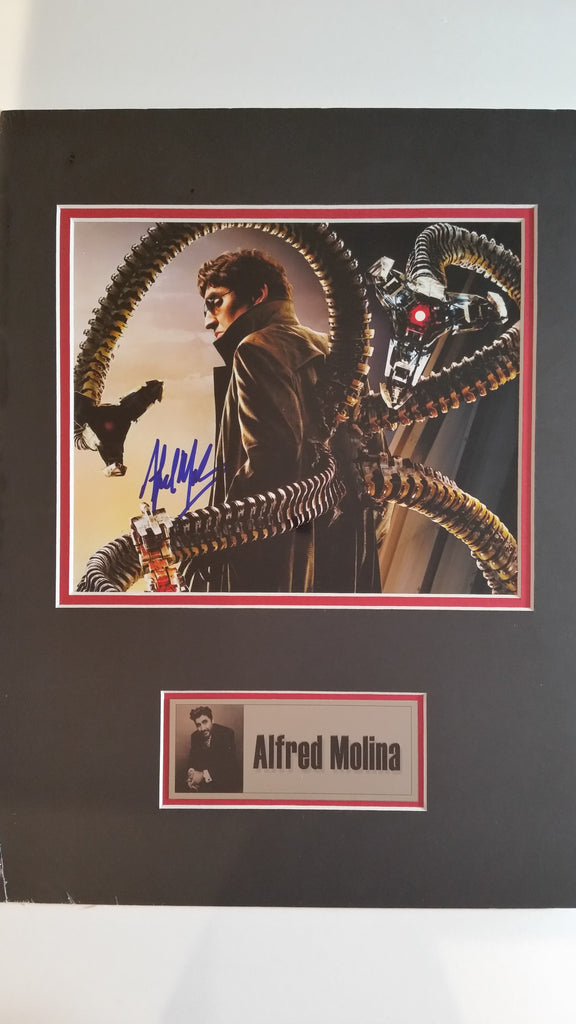 Signed photo of Alfred Molina