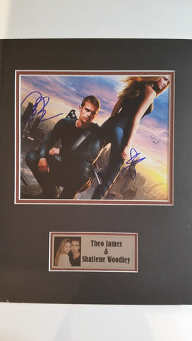 Signed photo of Theo James and Shailene Woodley