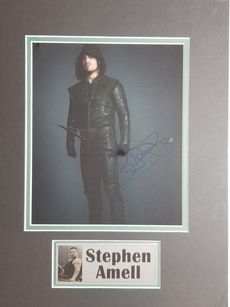 Signed photo of Stephen Amell