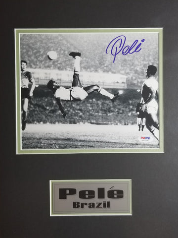 Signed photo of Pele